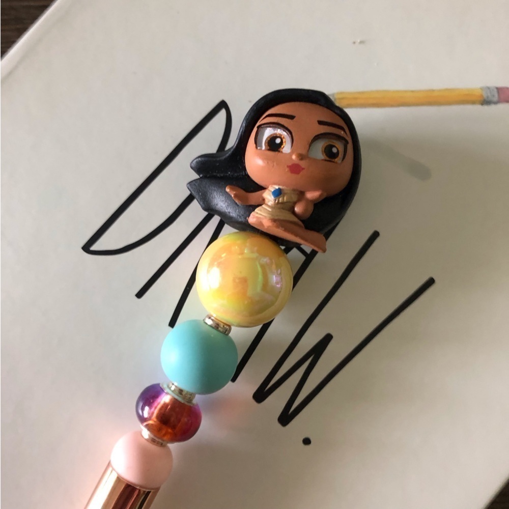 Disney Doorables: Pocahontas: Pocahontas handmade beaded pen